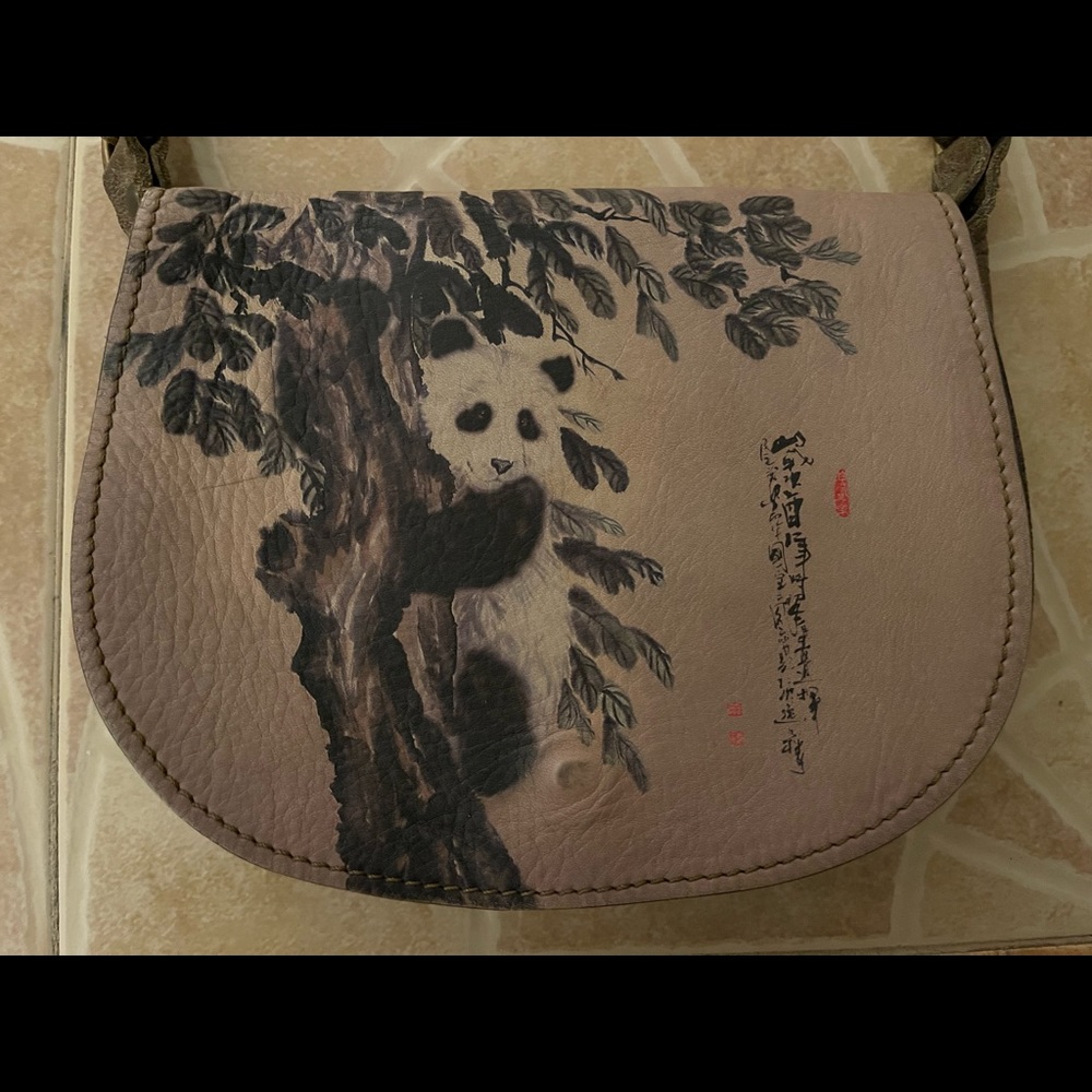 Jeon Los Angeles Leather Shoulder Bag